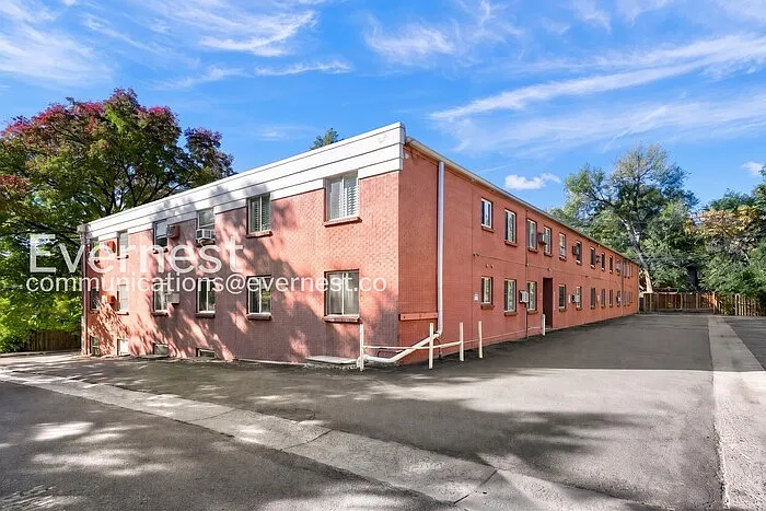 2 bed, 1.0 bath, 750 sqft, $1,945 — Photo 1