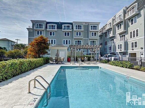 2nd image of 305 S Lake Park Boulevard #109