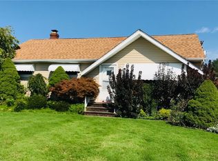 1767 Alcester Rd, Mayfield Heights, OH 44124