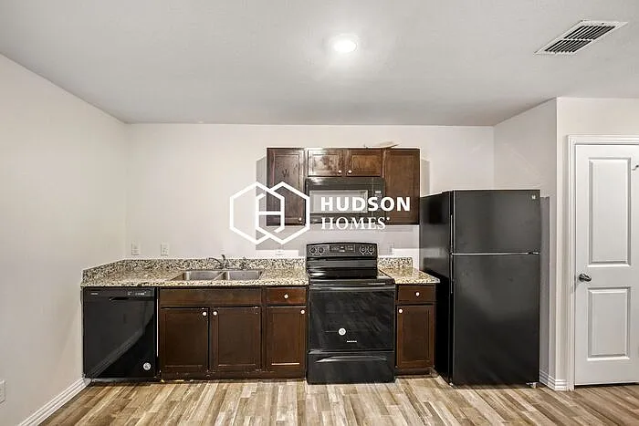 718 Garland Ave #B — Photo 7