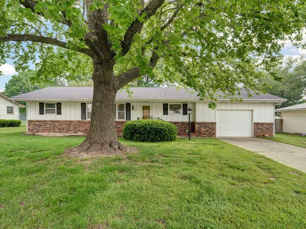 922 Wood Street, Mt Vernon, MO 65712
