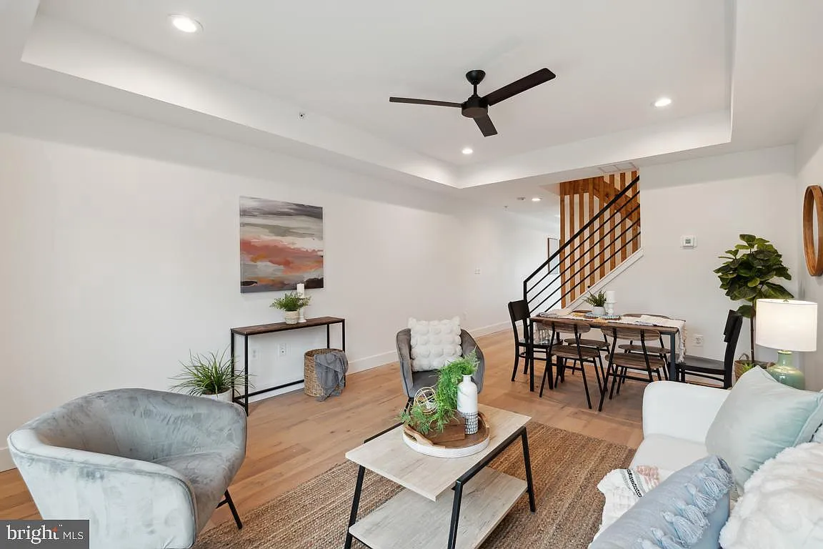 4 bed, 4.5 bath, 2268 sqft, $3,750 — Photo 4