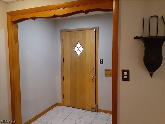 4th image of 4472 W 224th St