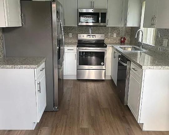 3rd image of 6260 NW 40th St