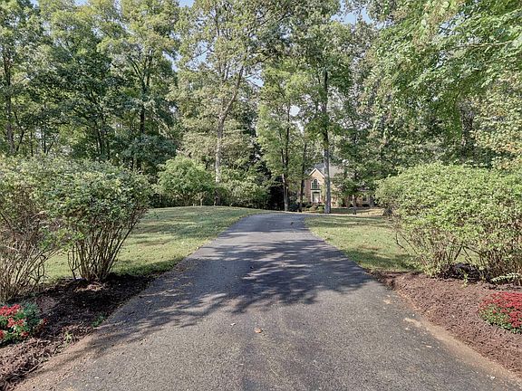 5th image of 3852 Clifton Manor Pl