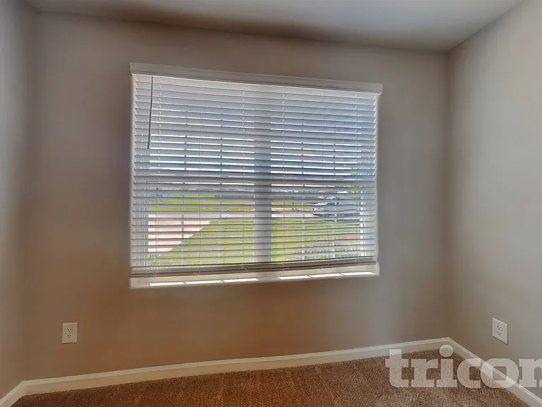 260 Chedworth Dr — Photo 19