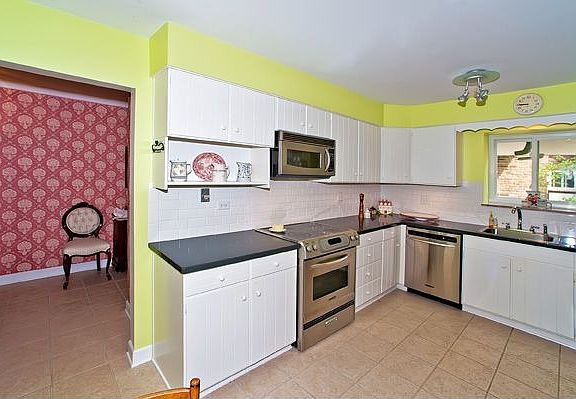 4th image of 340 Claymoor APT 1B