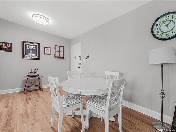 4th image of 4 Rose Street Apt 6 B2