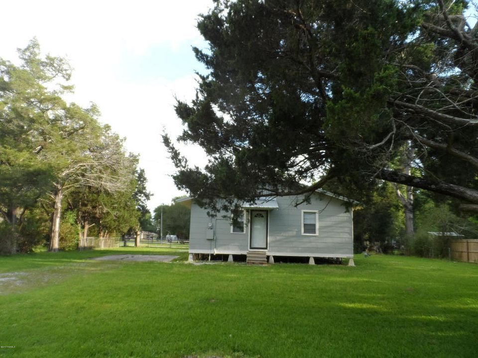 1st image of 1212 Poinciana Ave