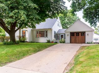 51 Wilson Ave SW, Cedar Rapids, IA 52404