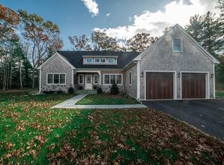 18 Upland Trl, Westport, MA 02790