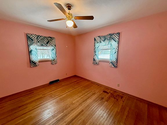 5th image of 10622 N Oakway Ln
