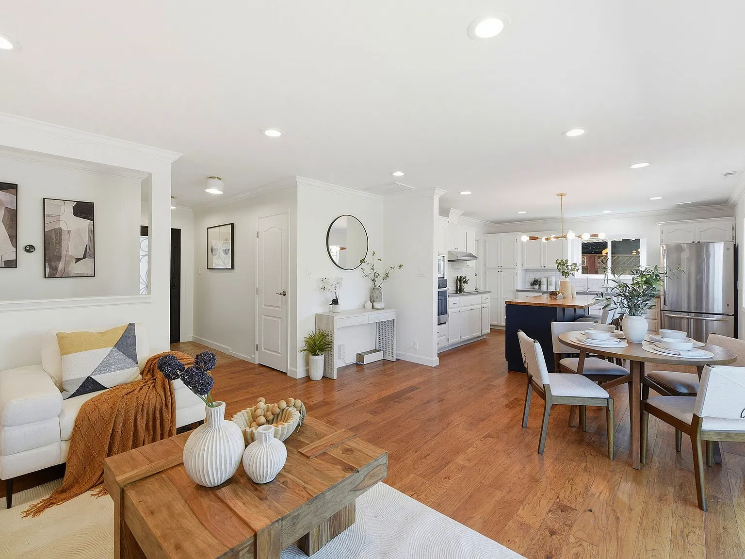 5256 Dent Ave — Photo 4