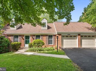 5886 Picadilly Ct, Woodbridge, VA 22193