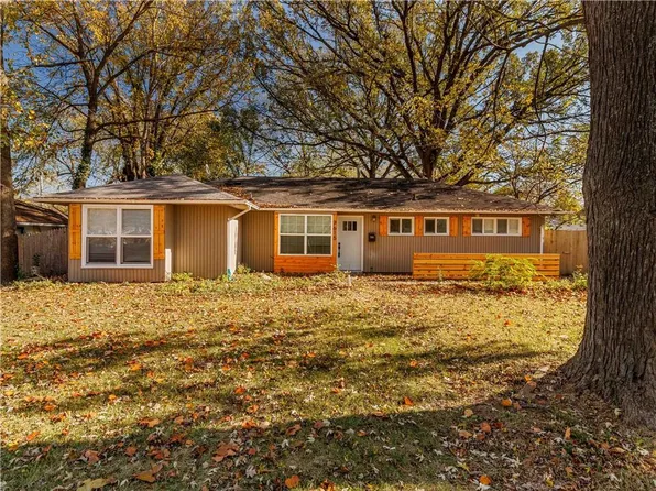 7615 E 109th Ter, Kansas City, MO 64134