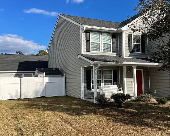 605 Granite Ct — Photo 2
