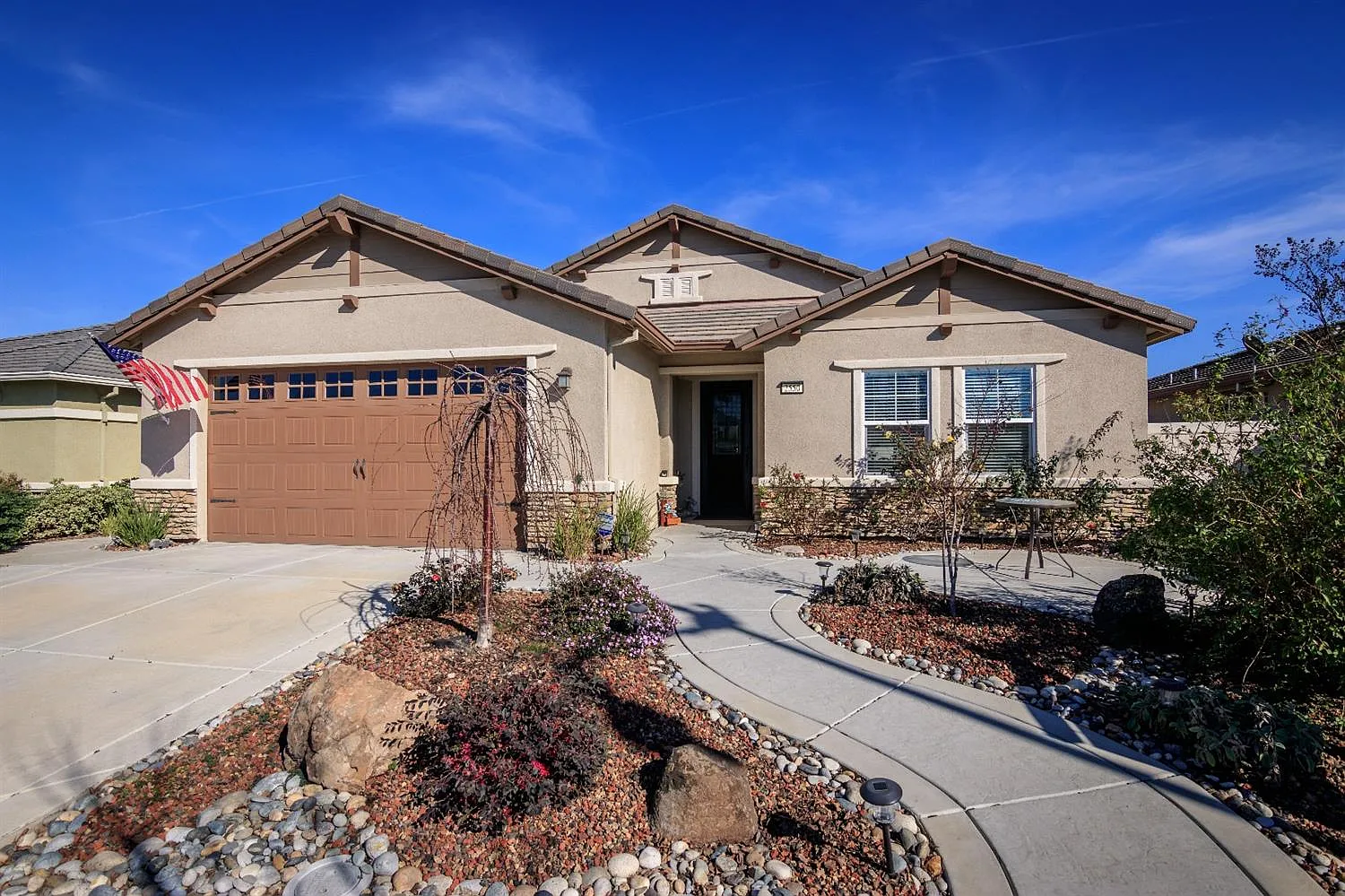 2550 Bellchase Dr photo 1