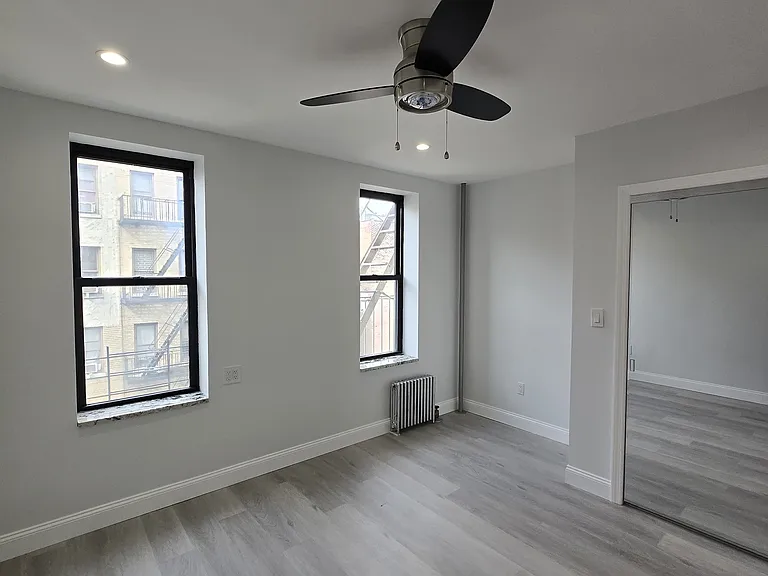 610 W 196th St #1 — Photo 7