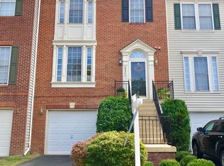 25544 Evans Sq, Chantilly, VA 20152