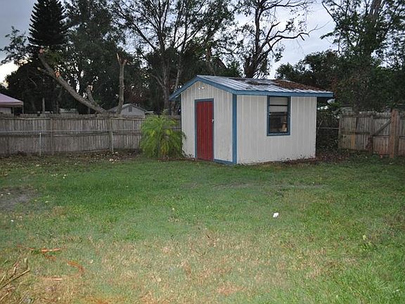 2nd image of 705 Suzette Dr #2