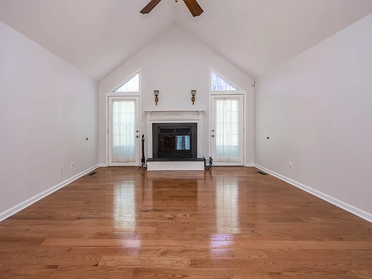 206 Fieldstream Dr — Photo 5