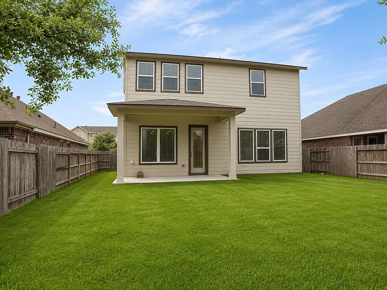 22503 Miramar Bend Dr — Photo 45
