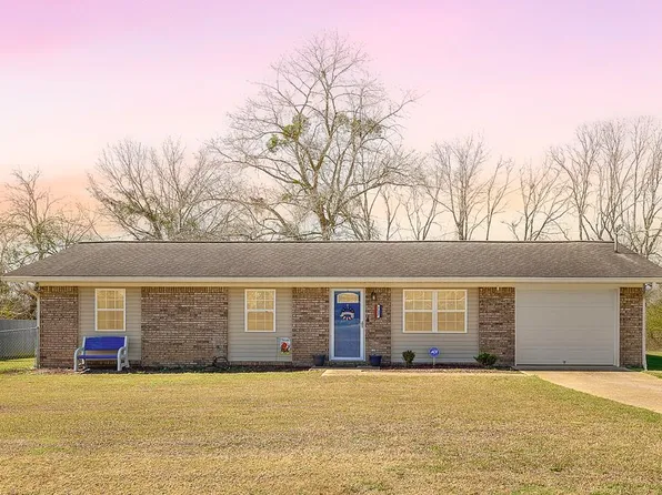 737 N County Road 49, Slocomb, AL 36375