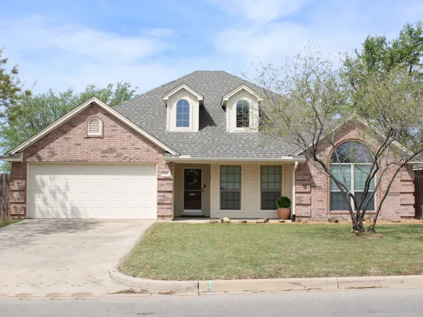 1801 Roadrunner Dr, Weatherford, TX 76088