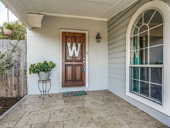 4th image of 6425 Calmont Ave
