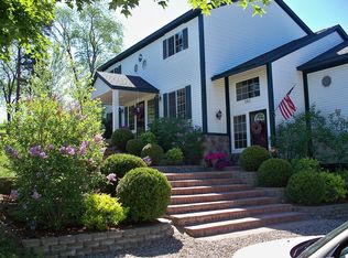 565 Clyde Rd, Highland, MI 48357