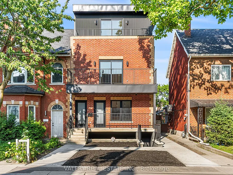 131 Dovercourt Rd #2 — Photo 1