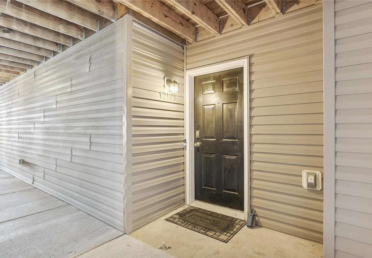 2 bed, 1018 sqft, $1,625 — Photo 3