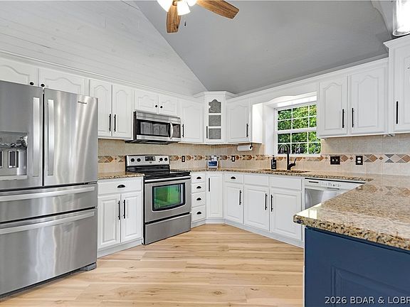 3rd image of 694 Jordan Dr