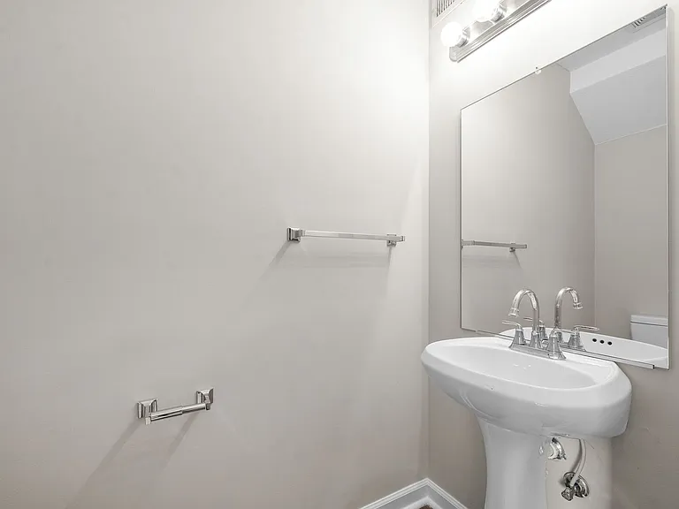 2 Bedroom Pet Friendly Townhome For Rent in Sango! — Photo 8