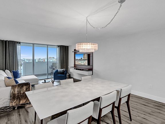 3rd image of 2780 NE 183rd St APT 1705