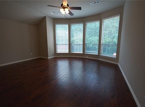5th image of 1123 Philip Dr