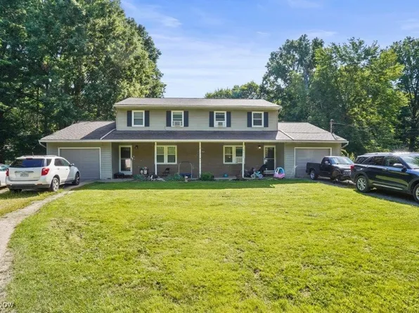 6712-6714 Peck Rd, Ravenna, OH 44266