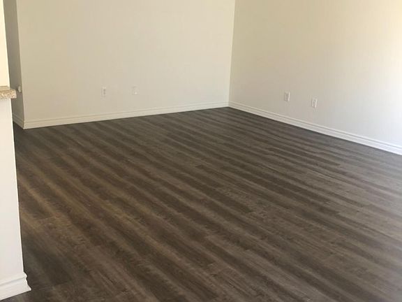 5th image of 2300 E Westport Dr #6