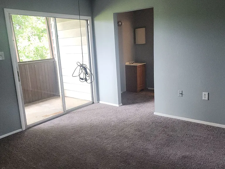 1818 Warringwood Dr #B1 — Photo 15