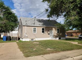 267 8th Ave E, Dickinson, ND 58601