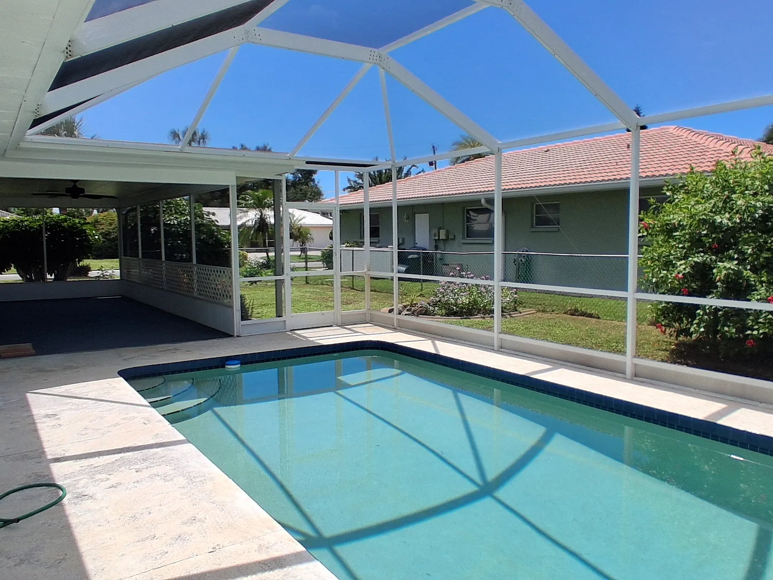 3 bed, 1673 sqft, $2,700 — Photo 2