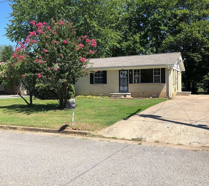 1st image of 1320 Cherry Lea Ln