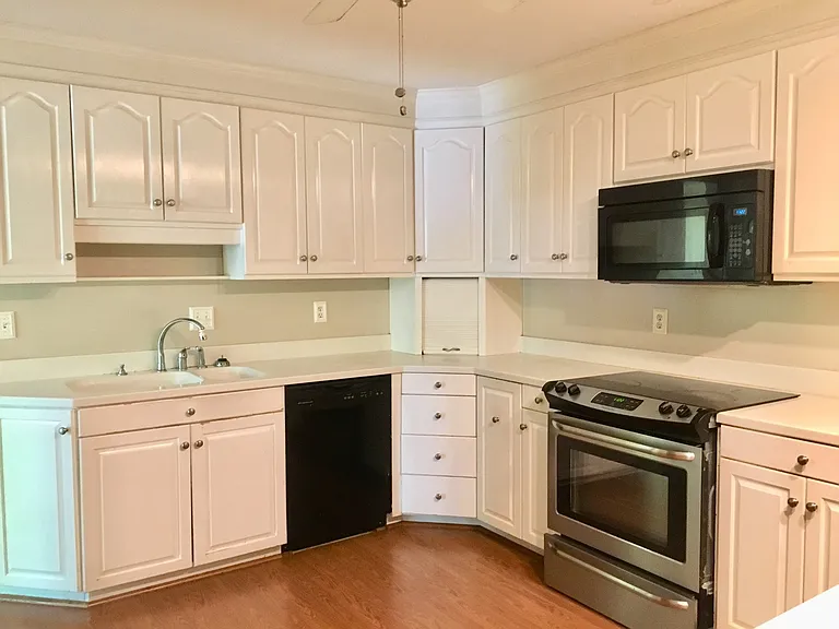 3650 Deerfield Dr — Photo 5