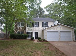 495 Meadowfield Ct, Lawrenceville, GA 30043