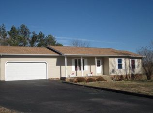 295 Scott Evans Rd, Paris, TN 38242