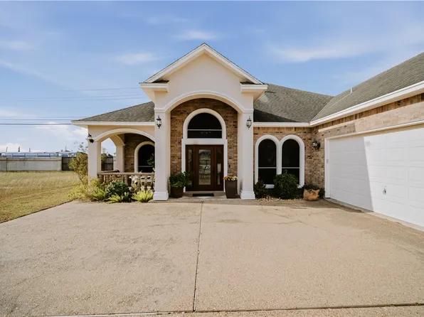 4105 Cimarron Lake Dr, Corpus Christi, TX 78414
