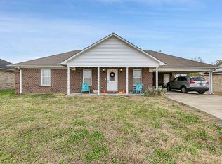 137 N Taylor Dr, Bells, TN 38006