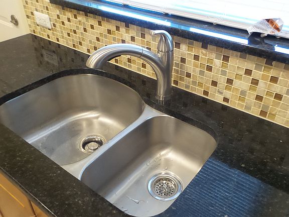 Double bowl Sink