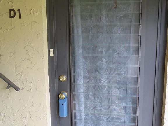 2nd image of 335 PINE RIDGE Circle #D-1