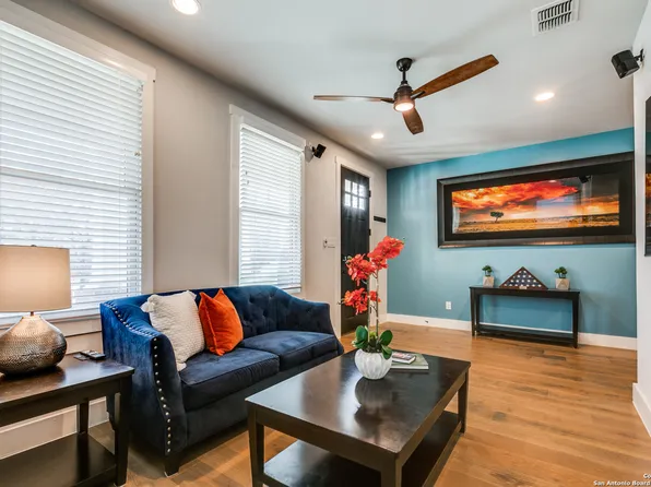 305 E Courtland Pl, San Antonio, TX 78212